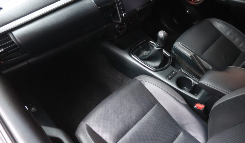 2025 Toyota Hilux 2.8 GD-6 RB Legend P/U E/Cab (M) full