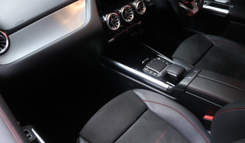 2021 Mercedes-Benz GLA 200d Progressive A/T full