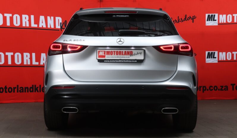 2021 Mercedes-Benz GLA 200d Progressive A/T full