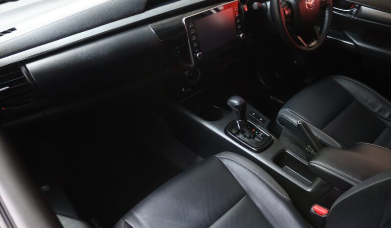 2024 Toyota Hilux 2.8 GD-6 RB Legend 4×4 A/T E/Cab full