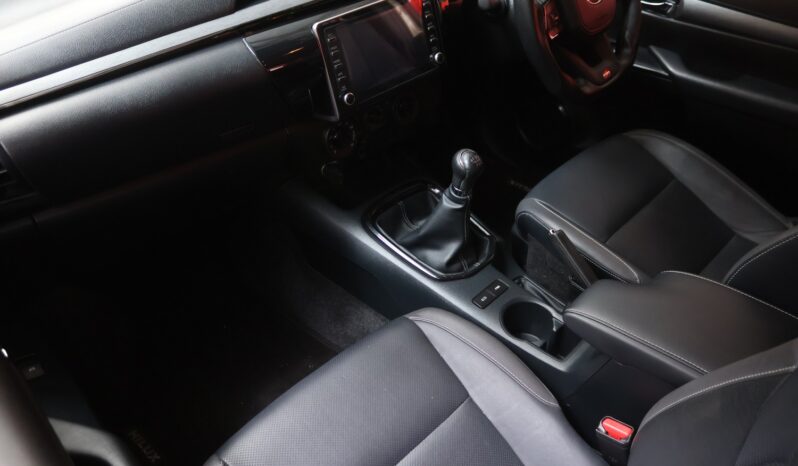 2024 Toyota Hilux 2.8 GD-6 RB Legend E/Cab (M) full