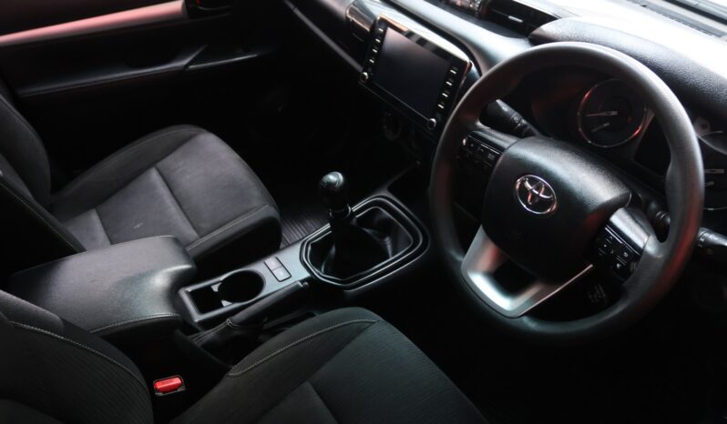 2022 Toyota Hilux 2.4 GD-6 RB Raider D/C (M) full