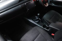 2022 Toyota Hilux 2.4 GD-6 RB Raider D/C (M) full