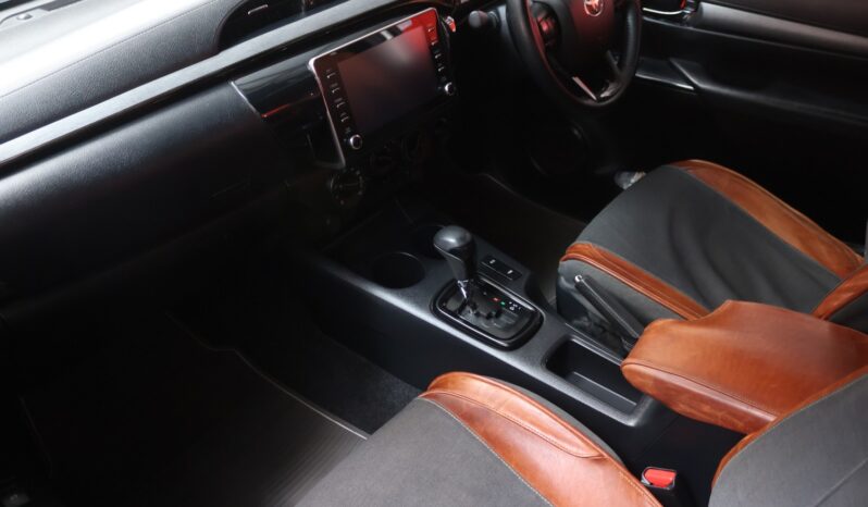 2023 Toyota Hilux 2.8 GD-6 RB Legend 4×4 E/Cab Auto full