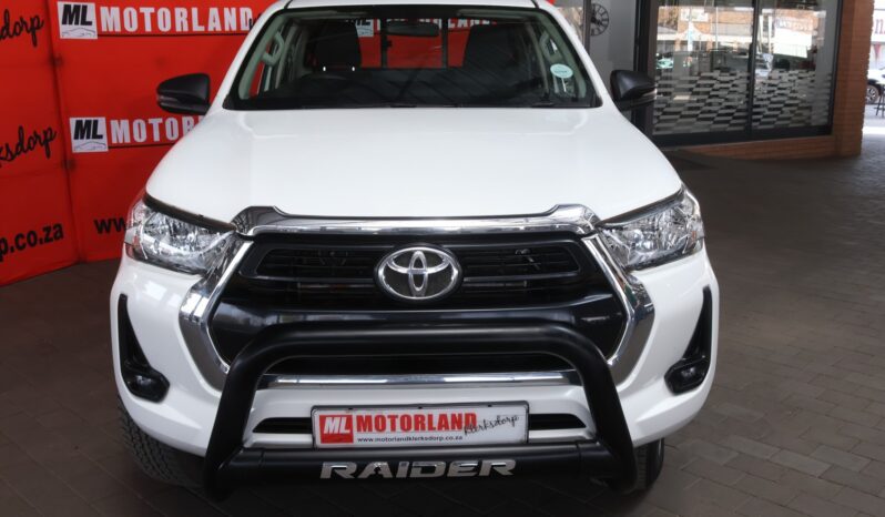 2021 Toyota Hilux 2.4 GD-6 RB Raider E/Cab (M) full