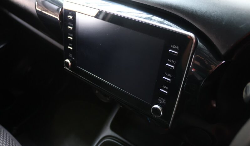 2021 Toyota Hilux 2.4 GD-6 RB Raider E/Cab (M) full