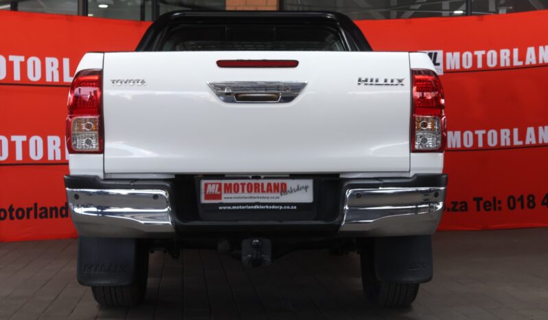 2021 Toyota Hilux 2.4 GD-6 RB Raider E/Cab (M) full
