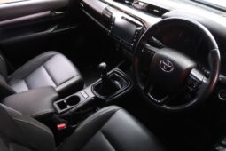 2022 Toyota Hilux 2.8 GD-6 RB Legend 4×4 D/C (M) full