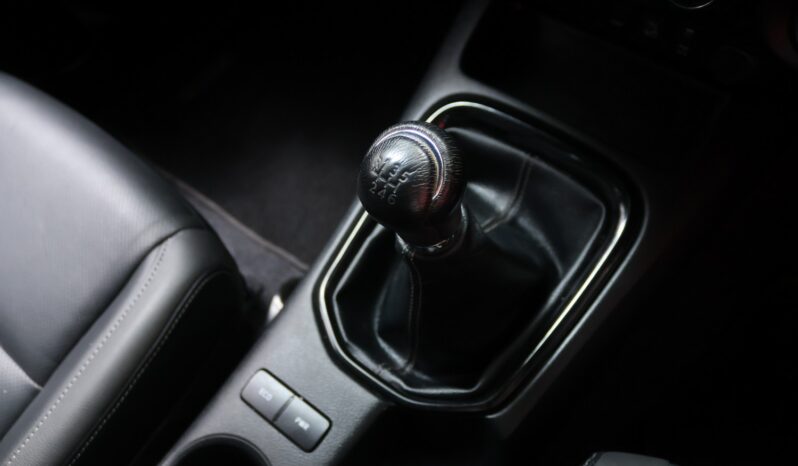 2022 Toyota Hilux 2.8 GD-6 RB Legend 4×4 D/C (M) full