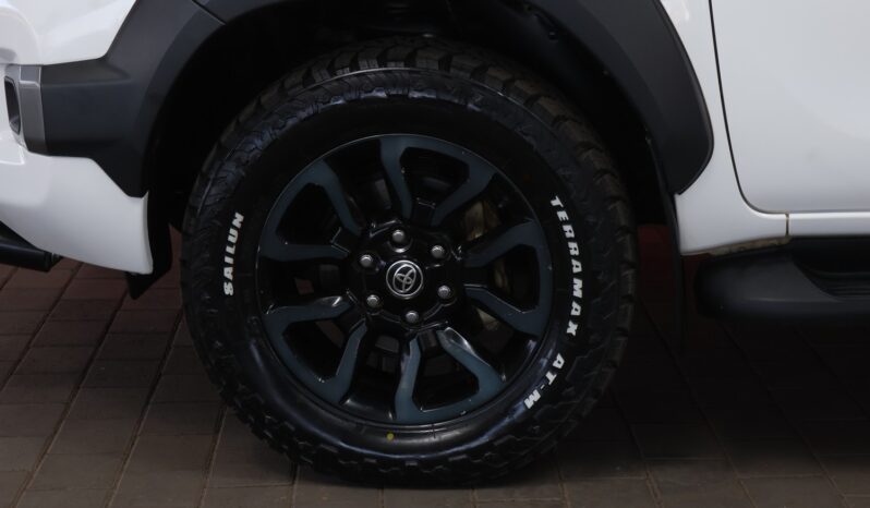 2022 Toyota Hilux 2.8 GD-6 RB Legend 4×4 D/C (M) full