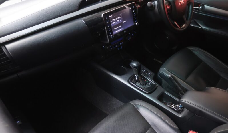2024 Toyota Hilux 2.8 GD-6 RB Legend 4×4 D/C A/T full
