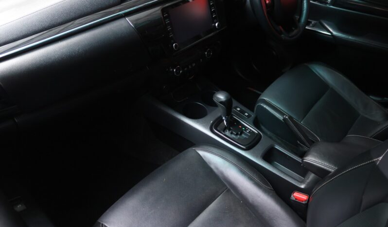 2020 Toyota Hilux 2.8 GD-6 Raider 4×4 D/C Auto full