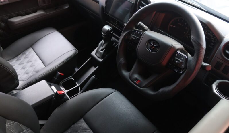 2026 Toyota LandCruiser 76 2.8 GD-6 S/W A/T full