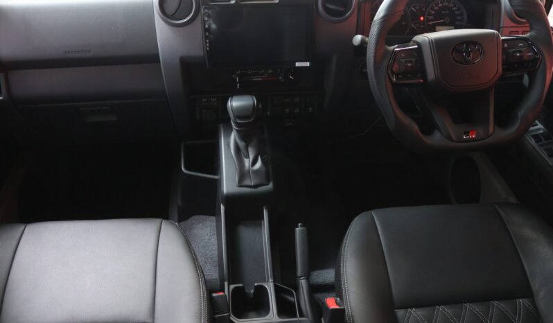 2026 Toyota LandCruiser 76 2.8 GD-6 S/W A/T full